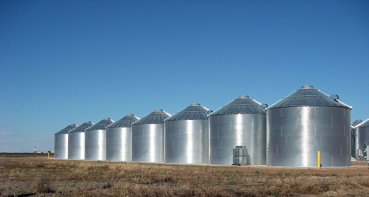 Illustration : Nettoyage de silos